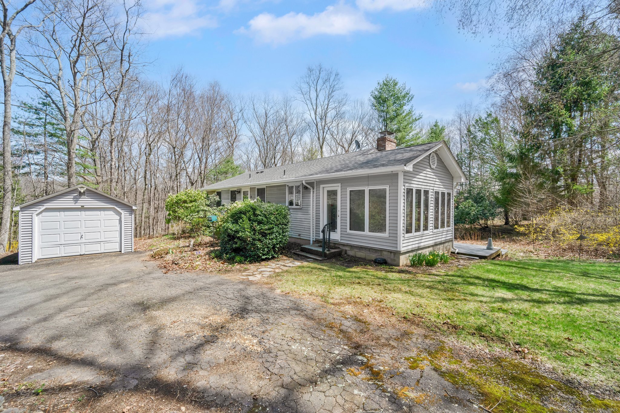 21 Red Oak Hill Road, Willington, Connecticut image 2