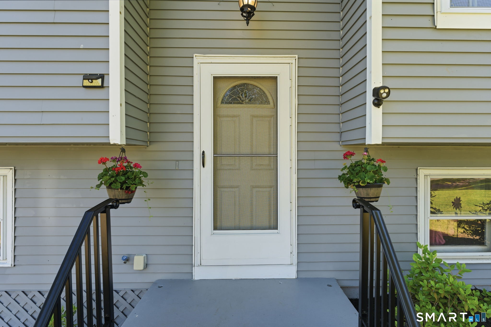 86 Hitchcock Drive