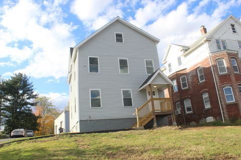 Photo of 647 New Park Avenue, West Hartford, CT 06110 (MLS # 24135518)