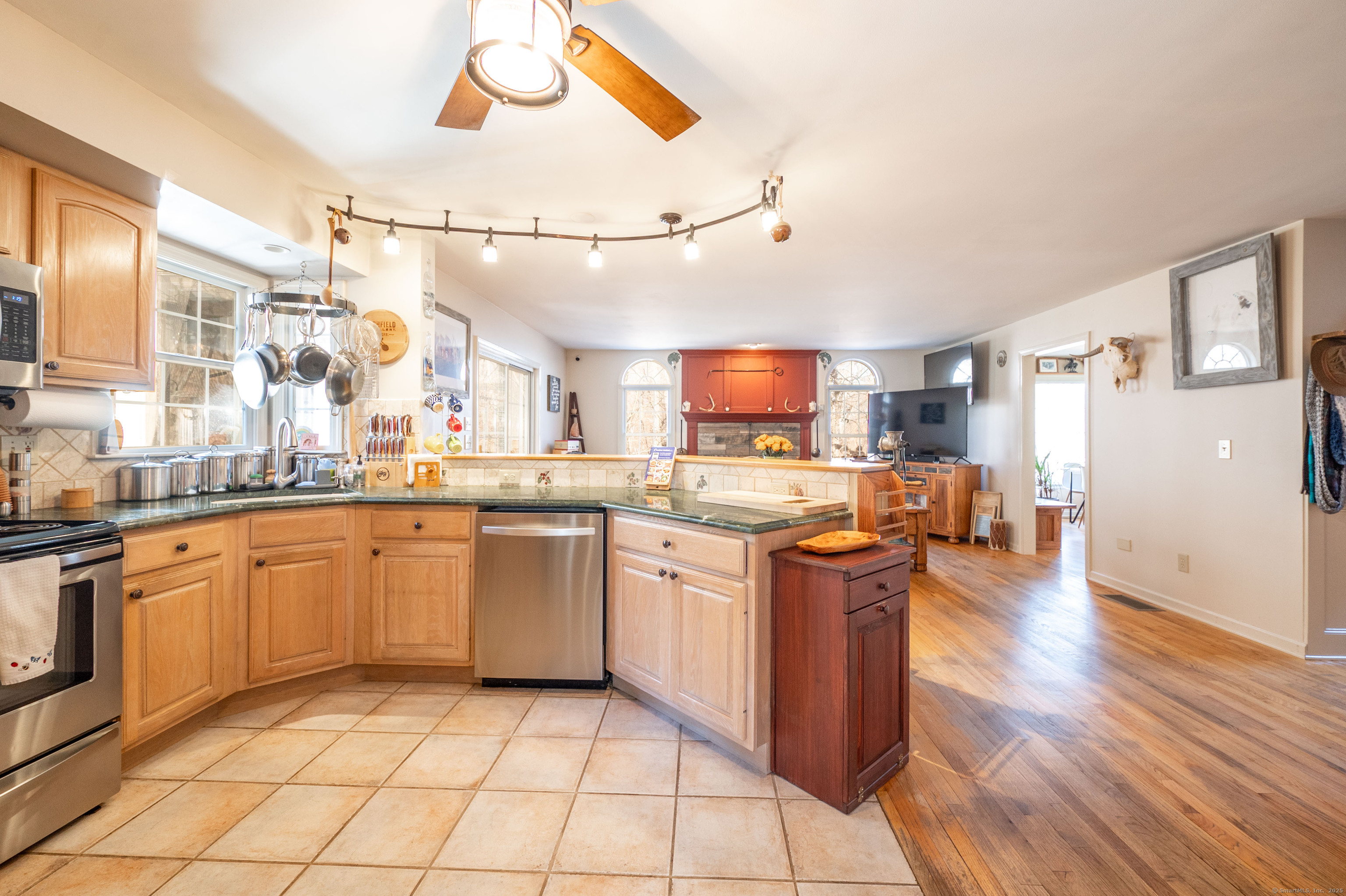 18 Mcnulty Drive, New Milford, Connecticut image 10