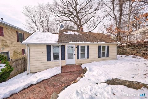 Photo of 125 Robert Street, Bridgeport, CT 06606 (MLS # 24157111)