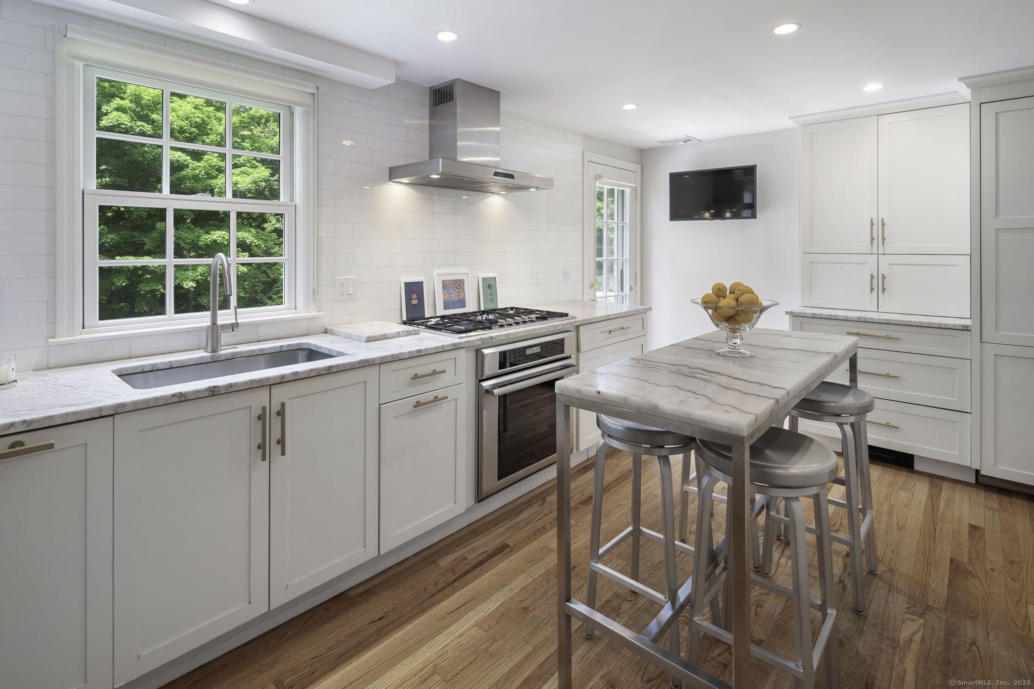 39 Briar Brae Road, Darien, Connecticut image 8