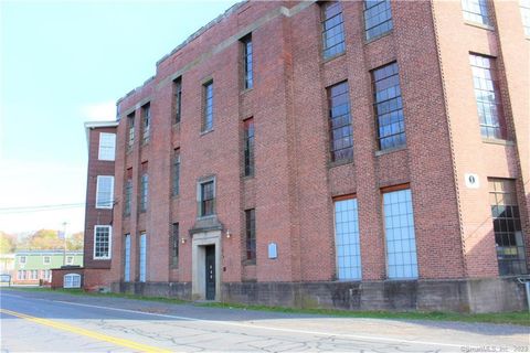 Photo of 642 Hilliard Street #2220, Manchester, CT 06042 (MLS # 24165358)