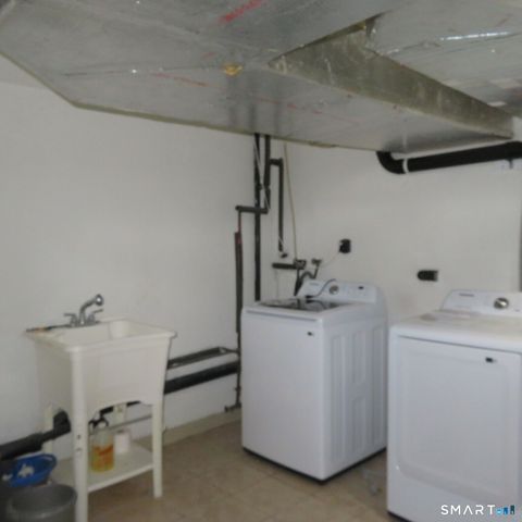 Tiny photo for 410 Farmington Avenue #APT 3L, New Britain, CT 06053 (MLS # 24153614)