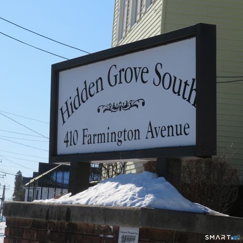Tiny photo for 410 Farmington Avenue #APT 3L, New Britain, CT 06053 (MLS # 24153614)