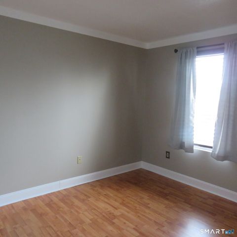 Tiny photo for 410 Farmington Avenue #APT 3L, New Britain, CT 06053 (MLS # 24153614)