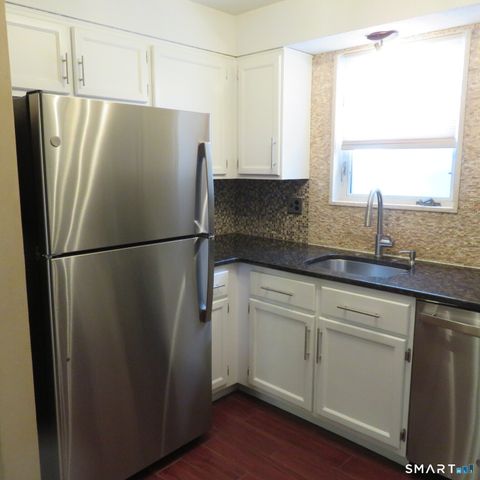 Tiny photo for 410 Farmington Avenue #APT 3L, New Britain, CT 06053 (MLS # 24153614)