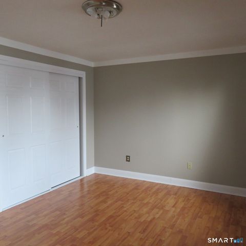 Tiny photo for 410 Farmington Avenue #APT 3L, New Britain, CT 06053 (MLS # 24153614)