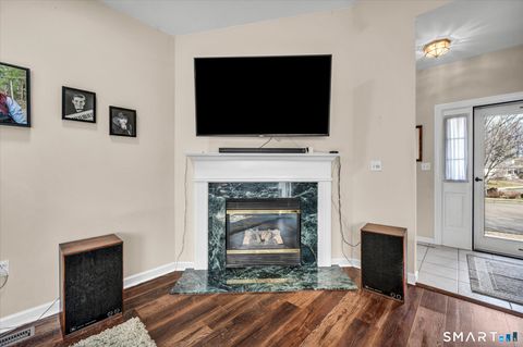 Tiny photo for 9 Cypress Circle #9, Berlin, CT 06037 (MLS # 24164520)