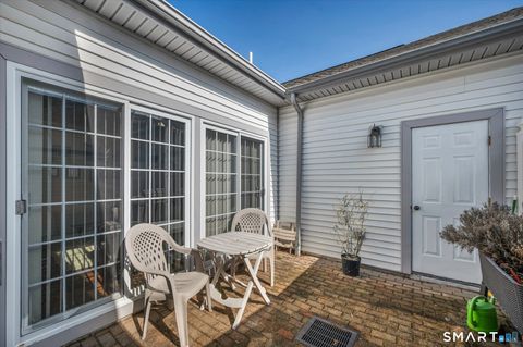 Tiny photo for 9 Cypress Circle #9, Berlin, CT 06037 (MLS # 24164520)