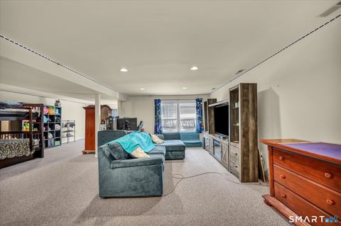 Tiny photo for 9 Cypress Circle #9, Berlin, CT 06037 (MLS # 24164520)