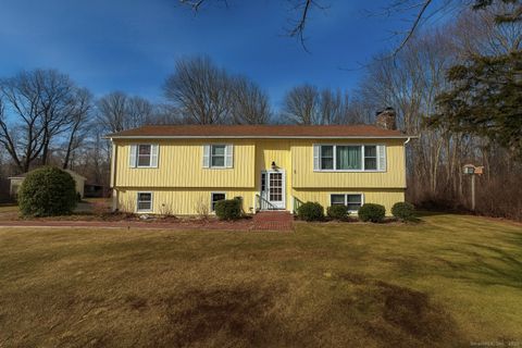 Photo of 134 Shelton Road, Oxford, CT 06478 (MLS # 24144013)