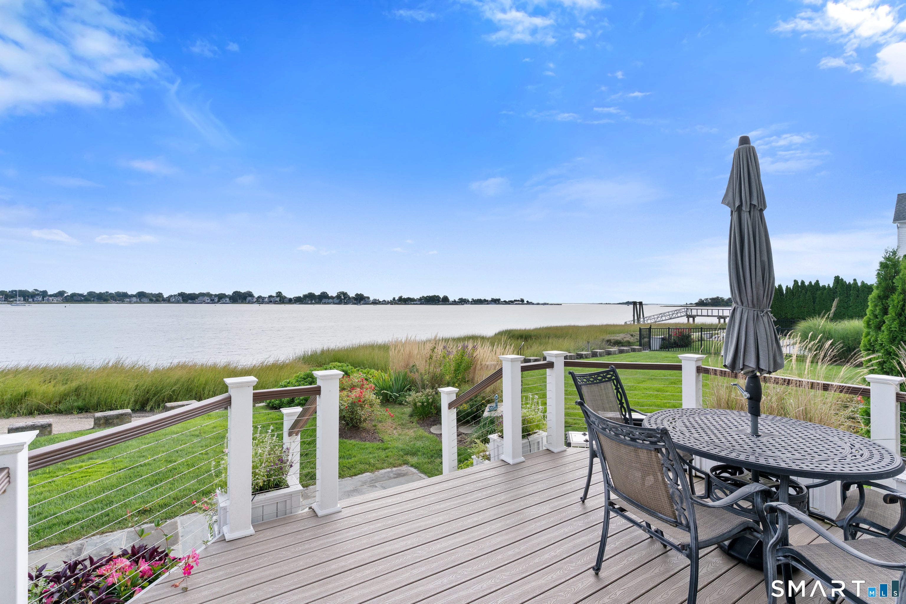 64 Shorefront Park