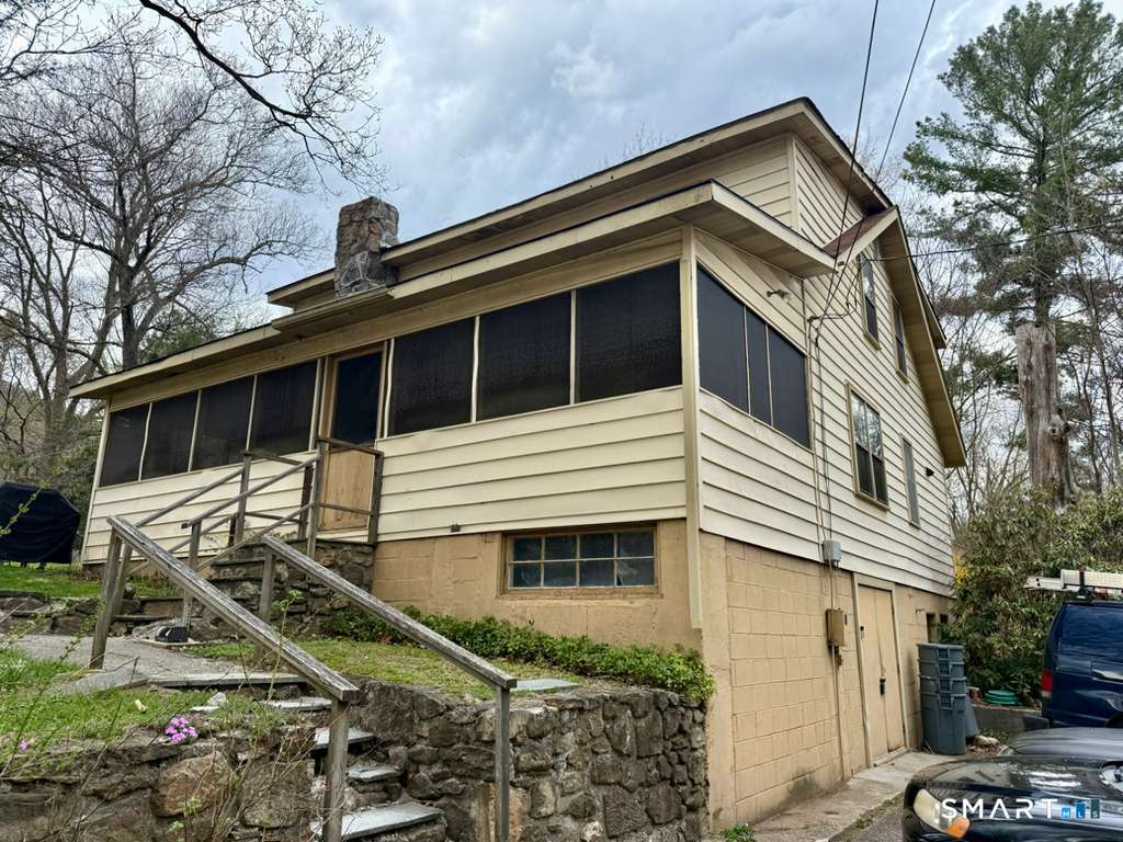 6-A Birch Hill Lane
