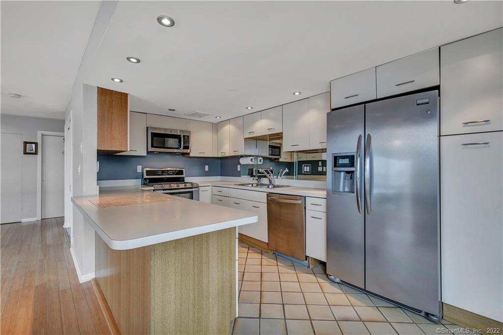 8 Harbour Close #8, New Haven, Connecticut image 6
