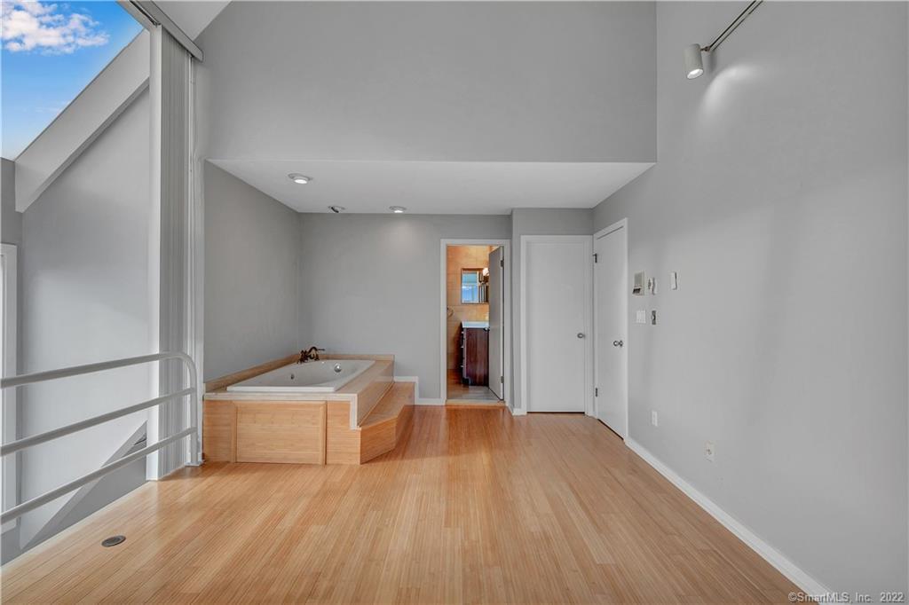 8 Harbour Close #8, New Haven, Connecticut image 17