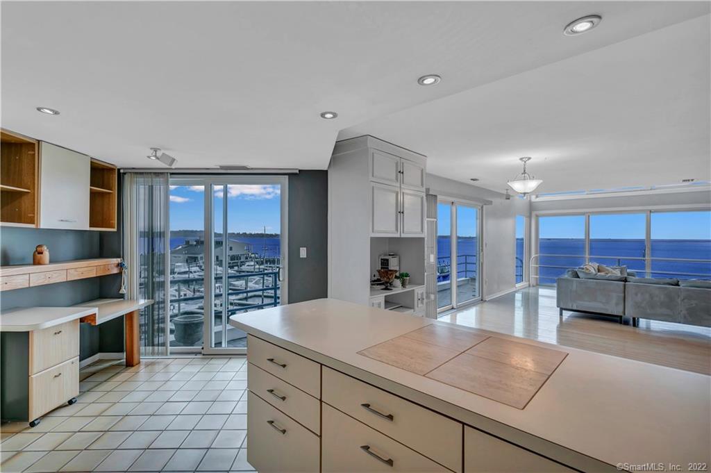 8 Harbour Close #8, New Haven, Connecticut image 5