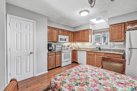 Tiny photo for 30 Ivy Grove Court #30, Shelton, CT 06484 (MLS # 24200473)