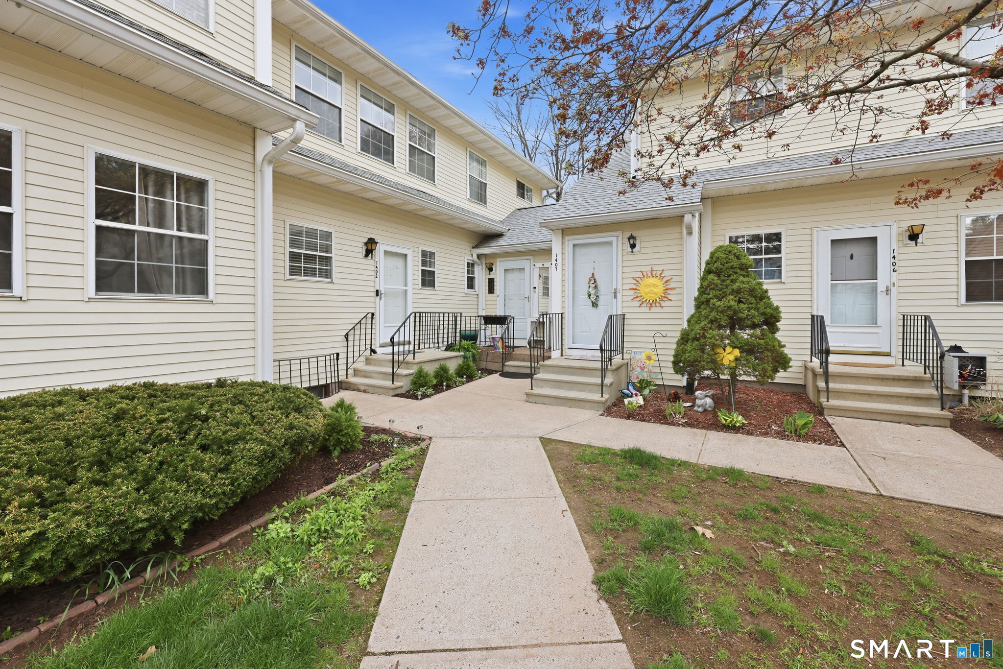 1402 Sunfield Drive 1402