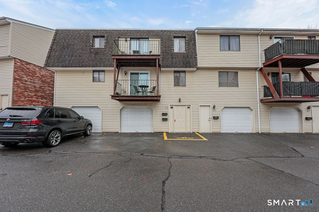 826 Blackstone Village 826