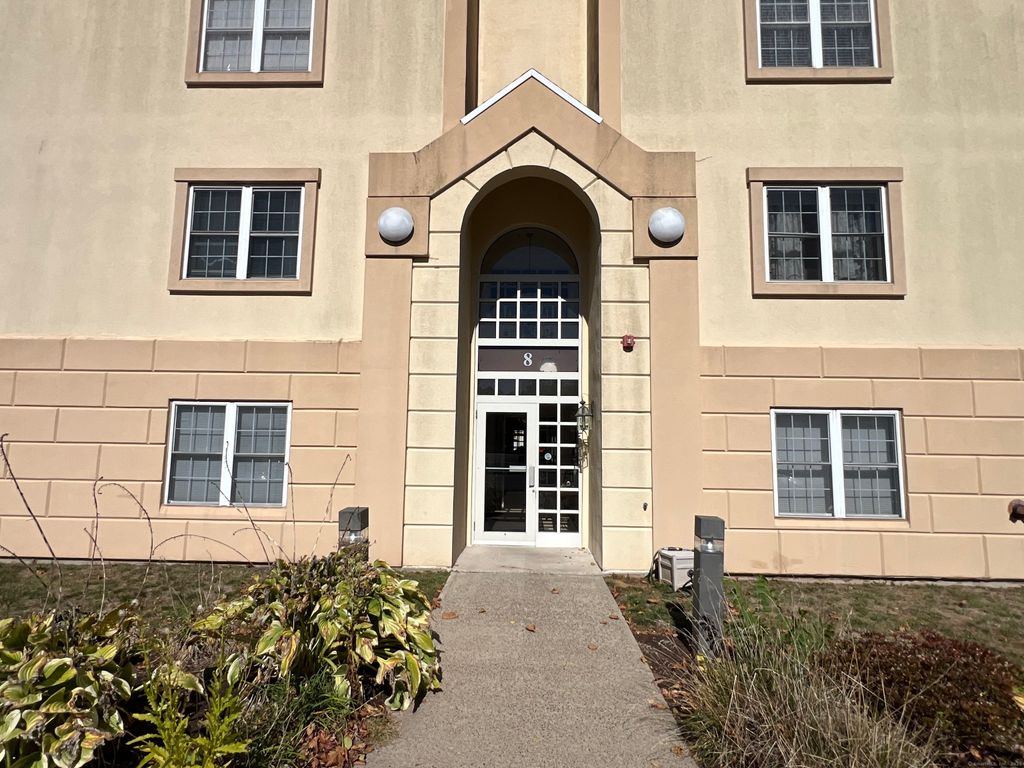 Photo of 75 Washington Avenue #8-403, Hamden, CT 06518 (MLS # 24131867)