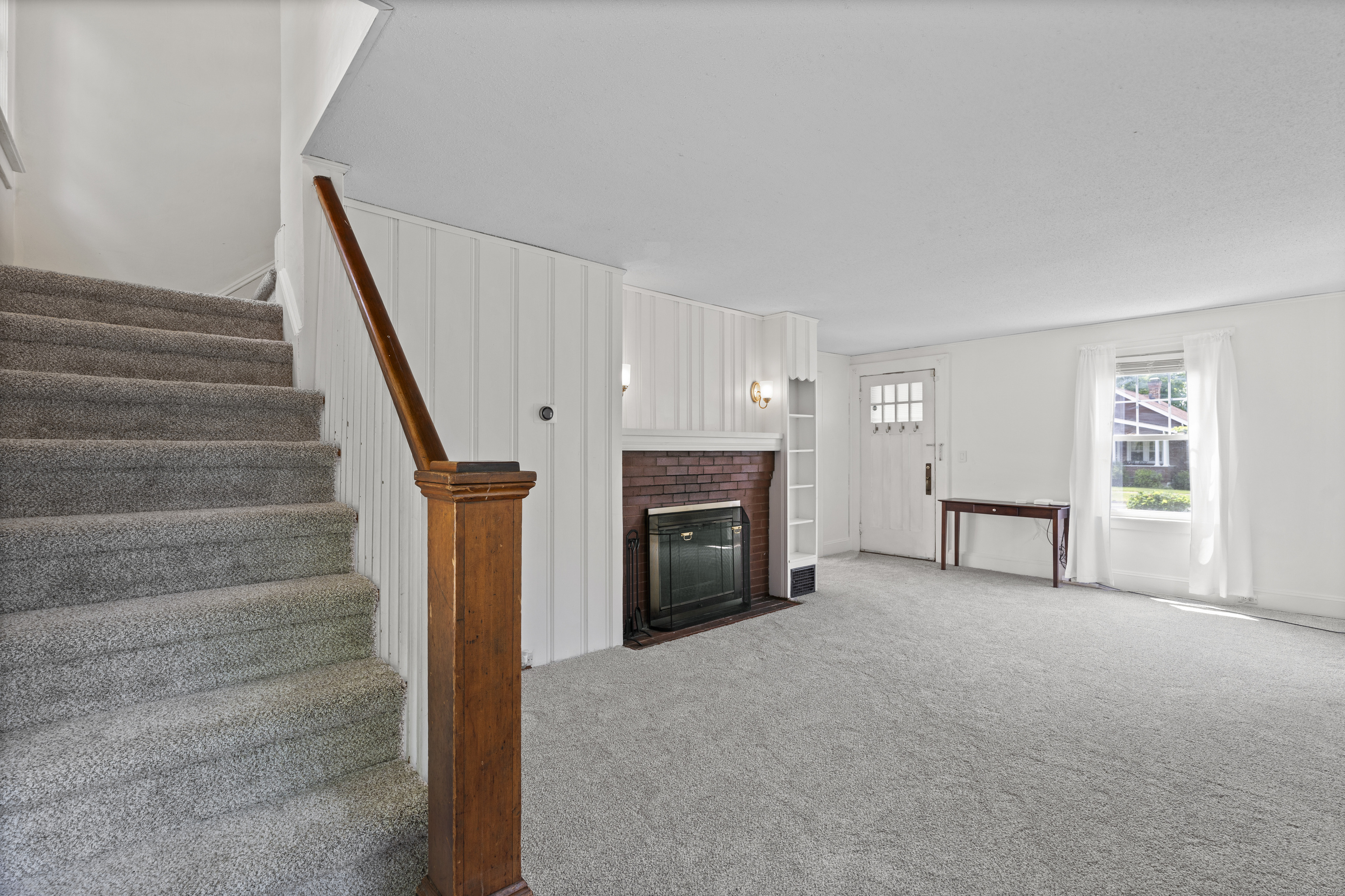 136 Bloomfield Avenue