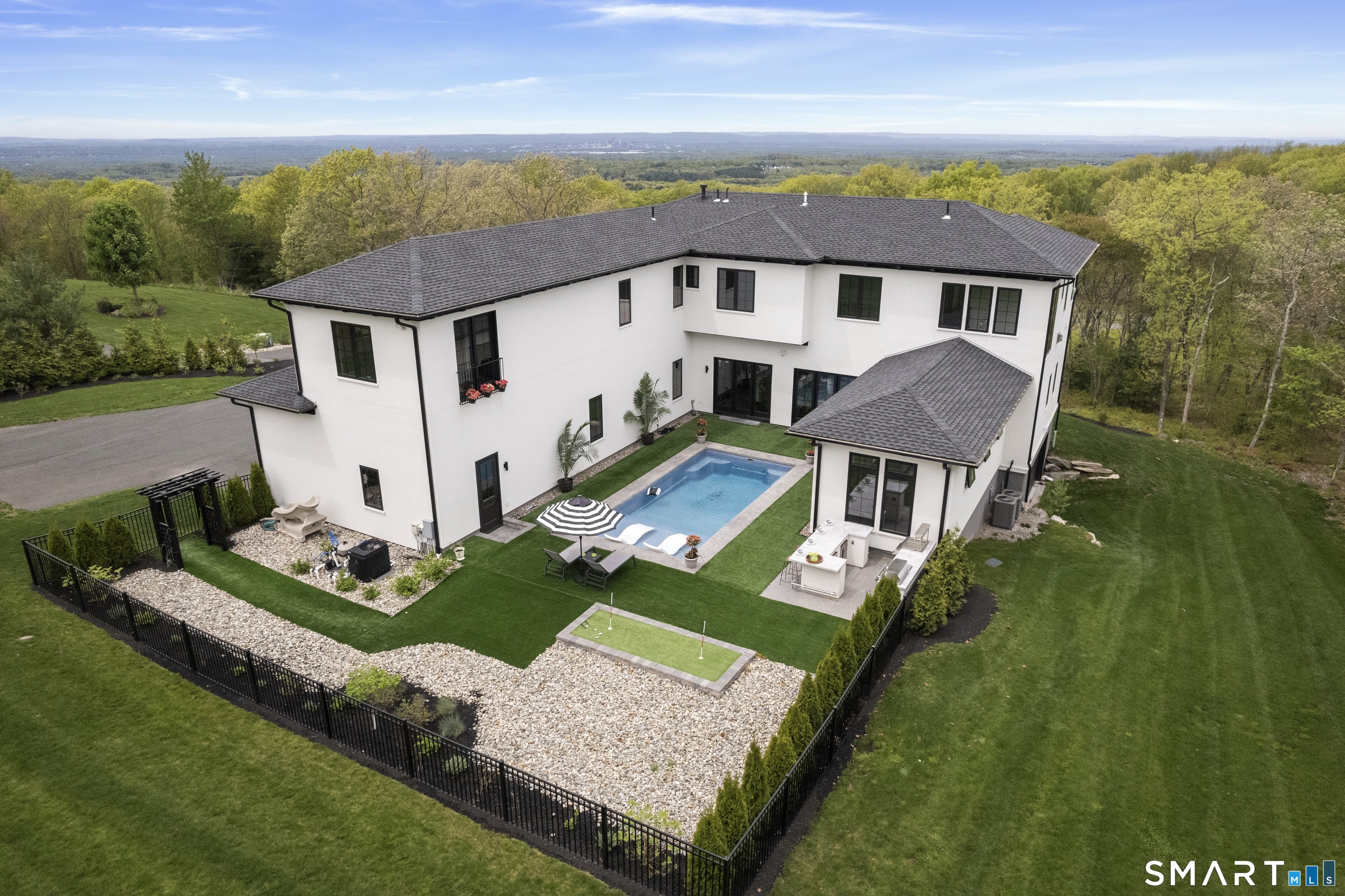 509 Cedar Ridge Drive