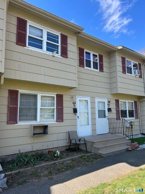 Photo of 69 Ridge Road #5, Naugatuck, CT 06770 (MLS # 24165418)