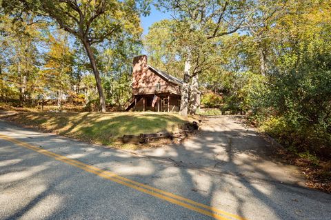 Photo of 421 Kitemaug Road, Montville, CT 06382 (MLS # 24134960)