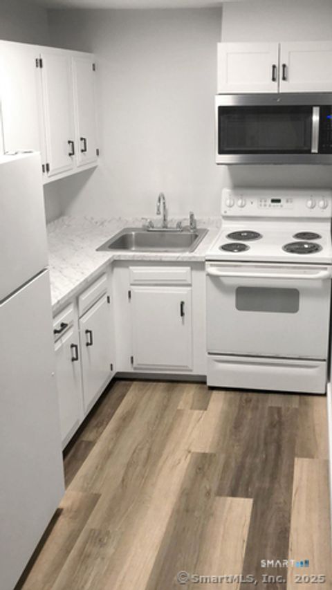 Photo of 149 East Main Street #5, Clinton, CT 06413 (MLS # 24165501)