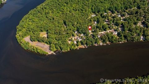 A home in Southbury