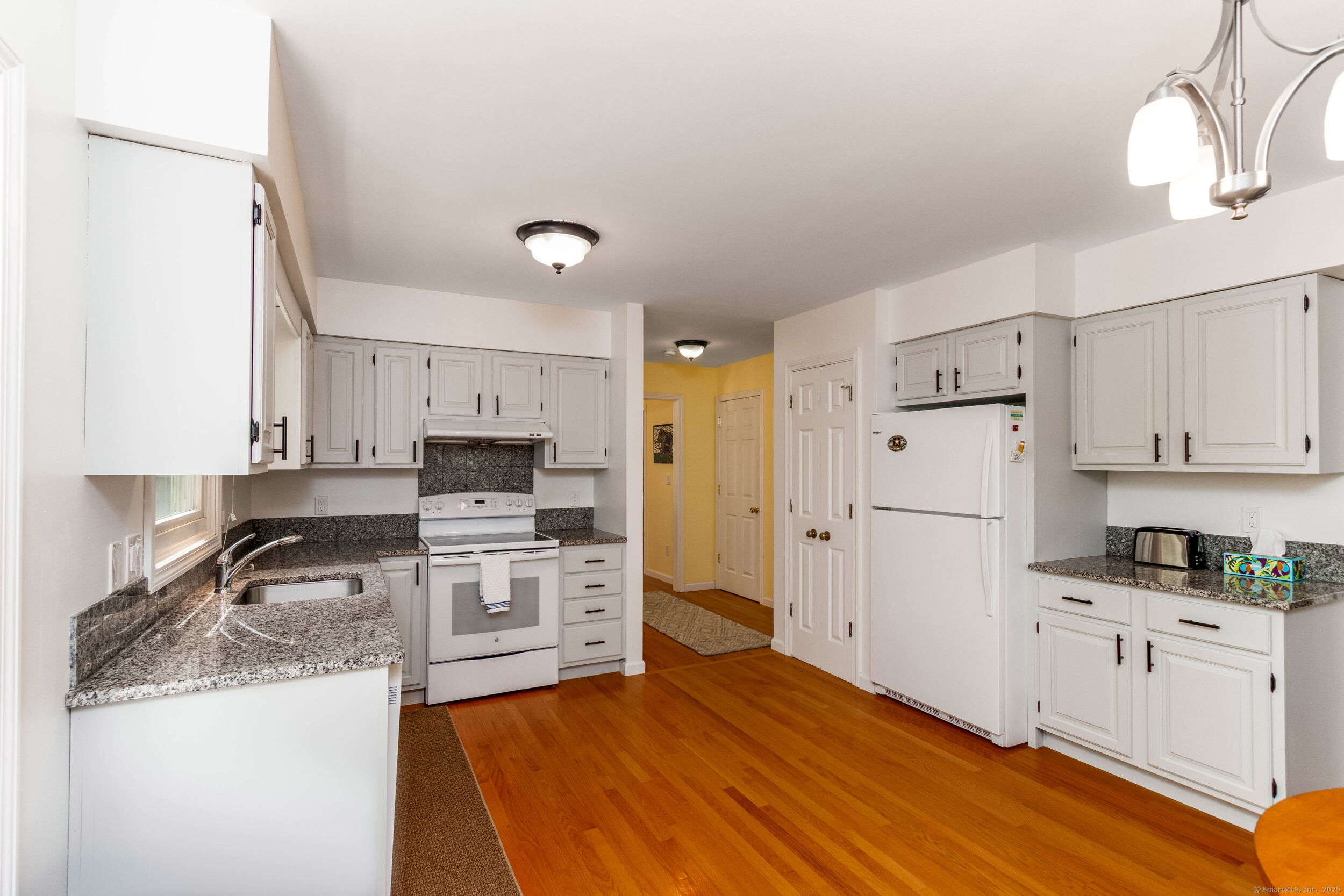 2 Cassella Drive, Wallingford, Connecticut image 4