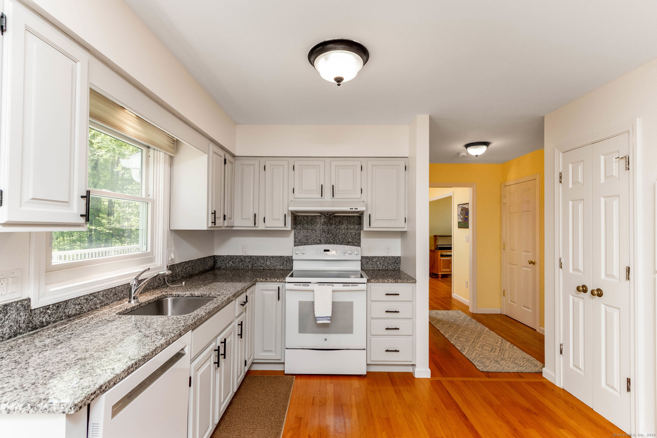 2 Cassella Drive, Wallingford, Connecticut image 5