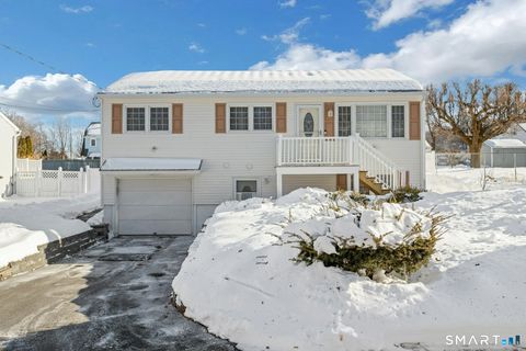 Photo of 3 Balash Lane, Danbury, CT 06810 (MLS # 24152118)