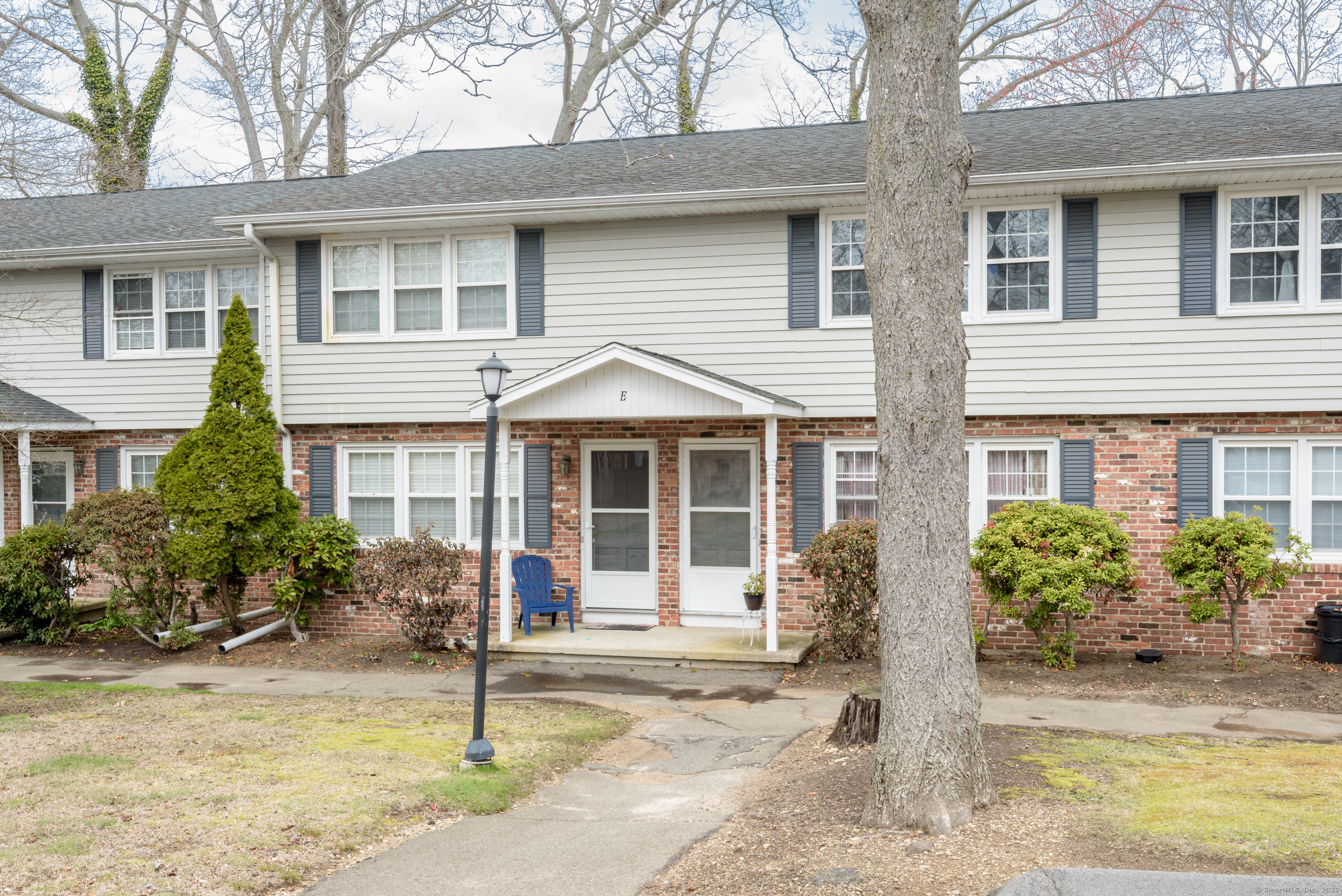 280 E Main Street #APT E6, Clinton, Connecticut image 1