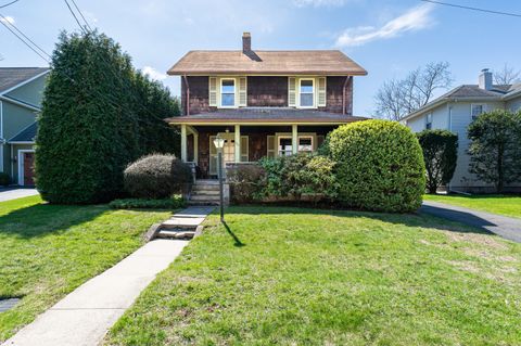 MLS: 24085421