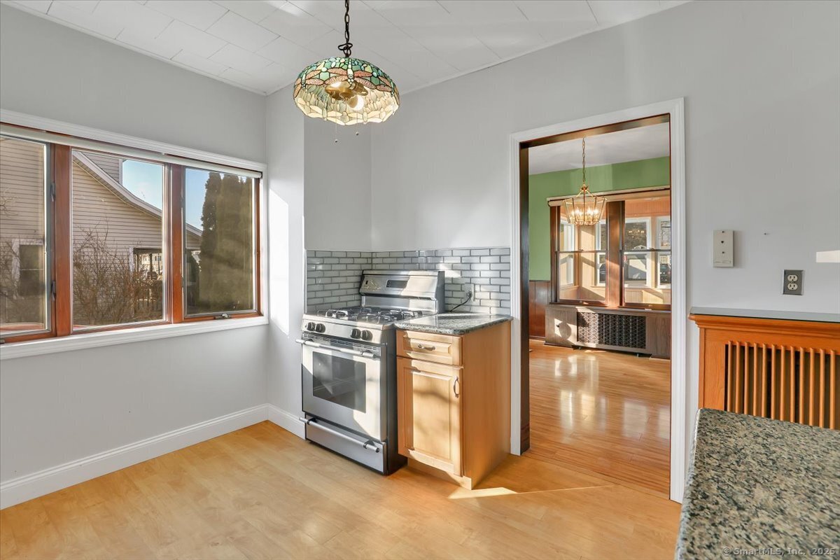89 Maple Street, East Hartford, Connecticut image 8