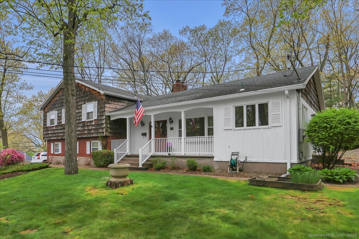 11 Dorset Lane, Manchester, Connecticut image 1