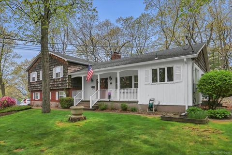 11 Dorset Lane Manchester CT 06042