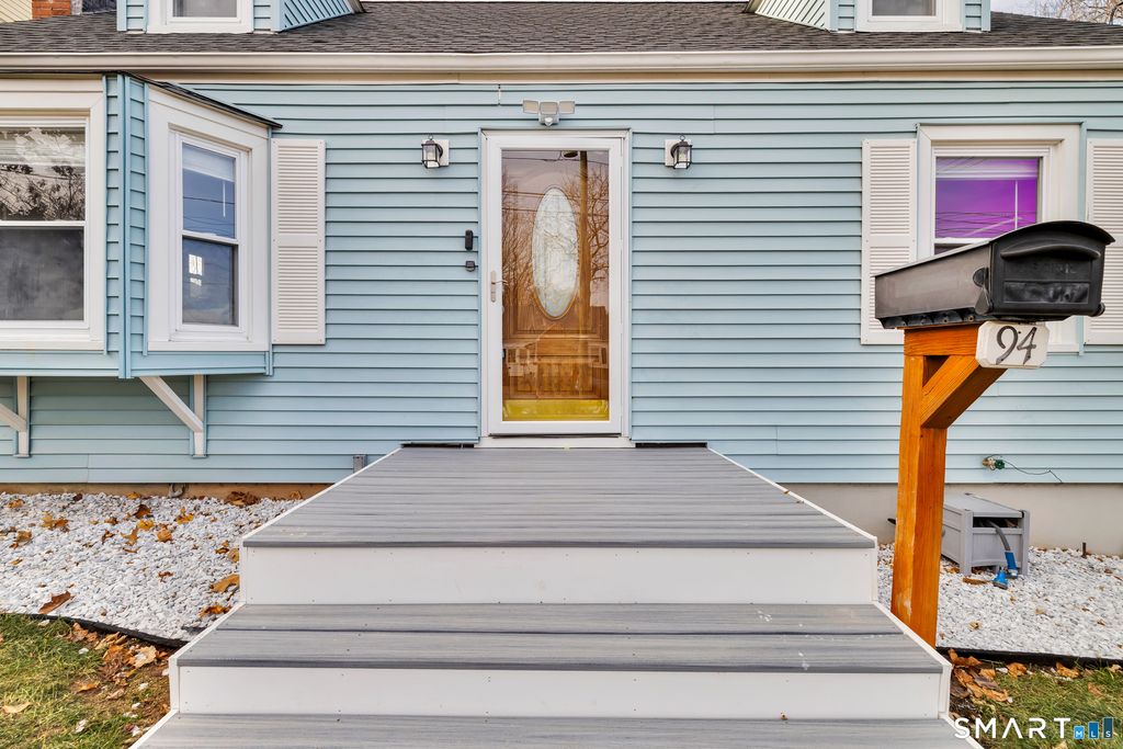 Photo of 94 Benton Street, Manchester, CT 06040 (MLS # 24144095)