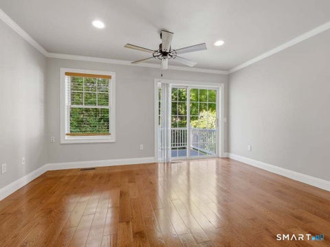 Tiny photo for 527 W Thames Street #6, Norwich, CT 06360 (MLS # 24176761)