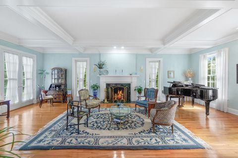 A home in New Canaan