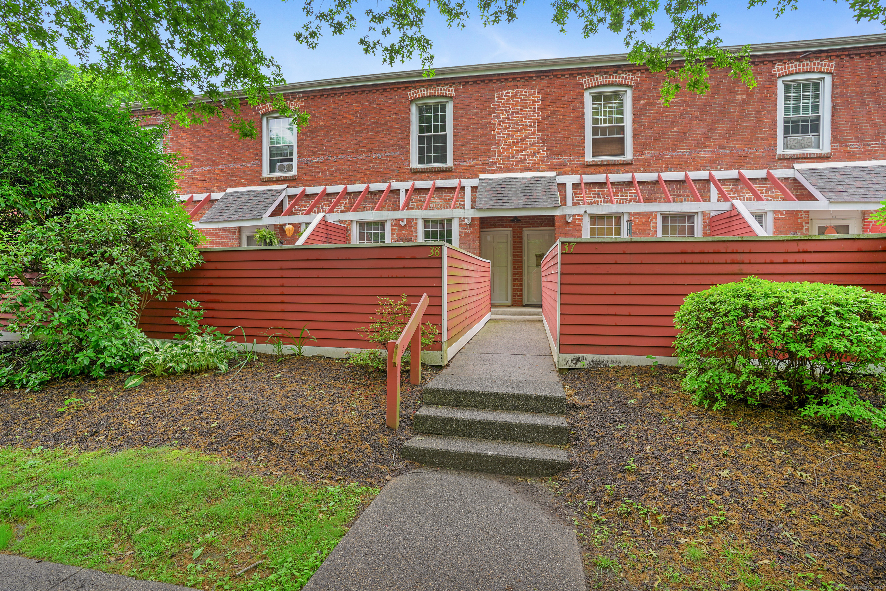 55 Oil Mill Road #APT 38, Danbury, Connecticut image 1