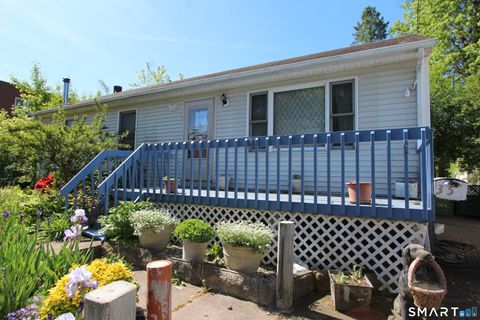 Photo of 35 Chapman Street, East Hartford, CT 06108 (MLS # 24176188)