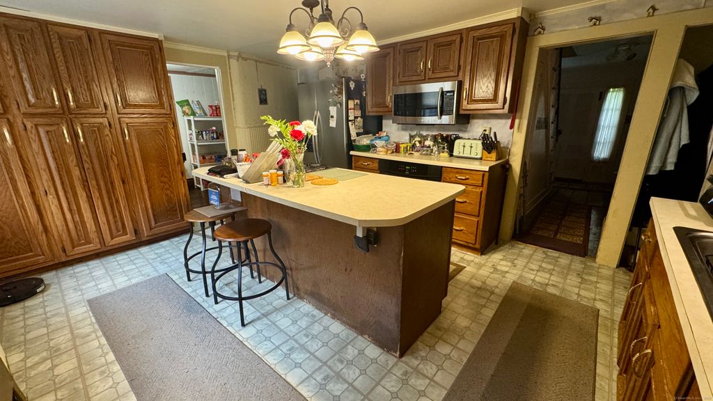 Photo of 462 Norwich Road, Plainfield, CT 06374 (MLS # 24135643)