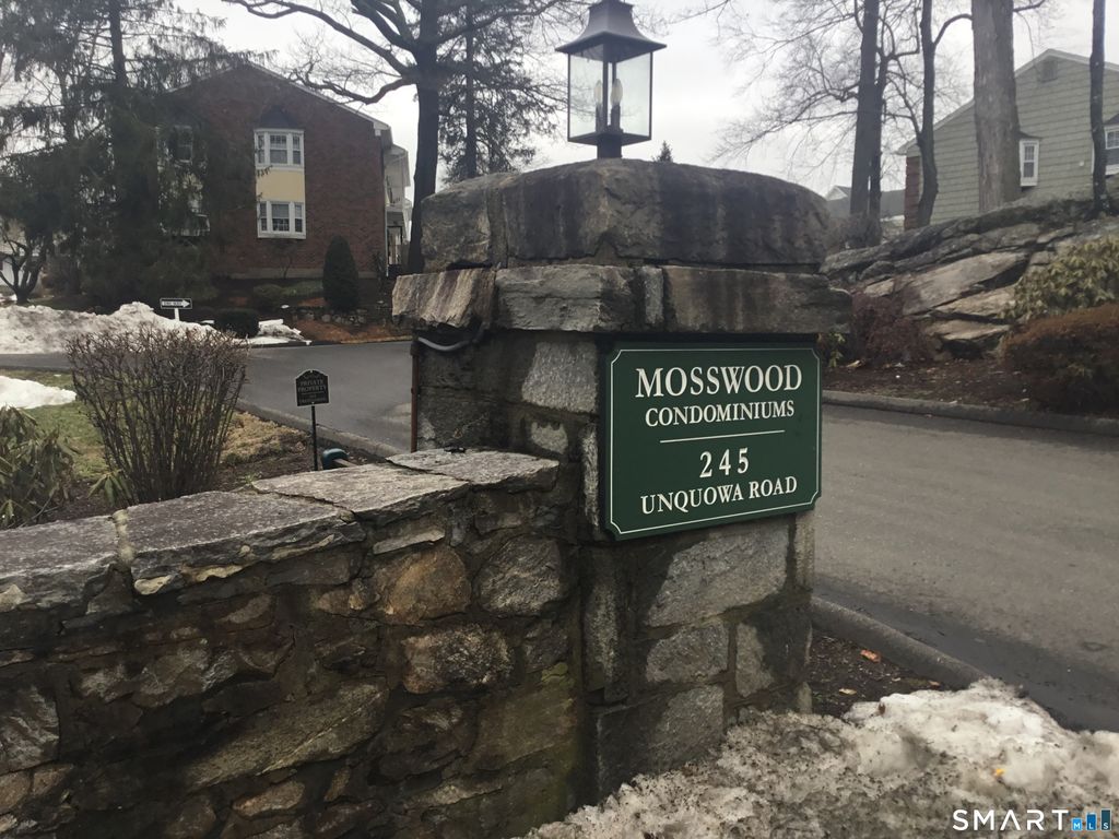 Photo of 245 Unquowa Road #APT 93, Fairfield, CT 06824 (MLS # 24158202)