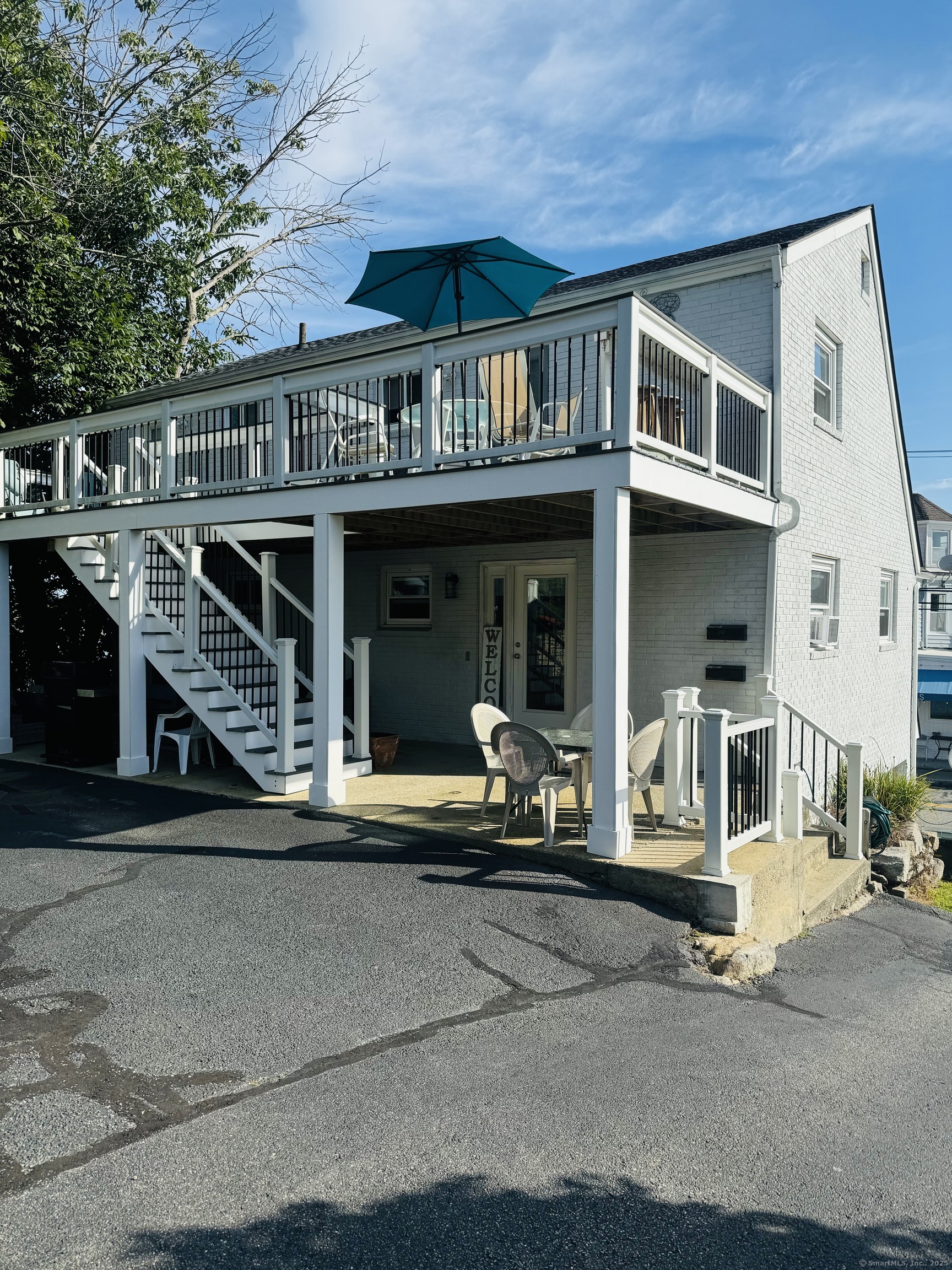 Rental Property at Pequot Avenue, New London, Connecticut - Bedrooms: 2 
Bathrooms: 1 
Rooms: 7  - $2,000 MO.