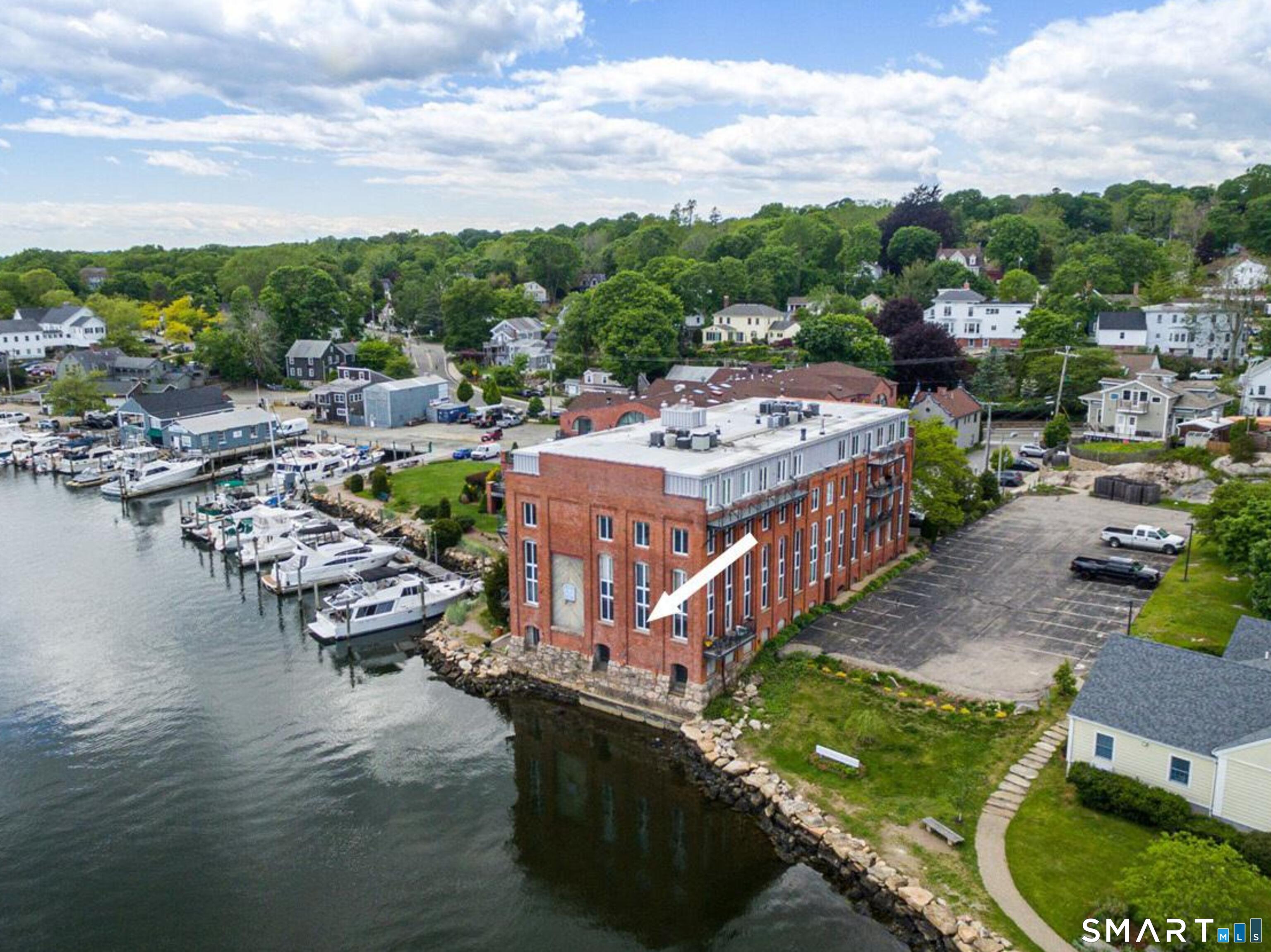 15-1/2 Water Street 4