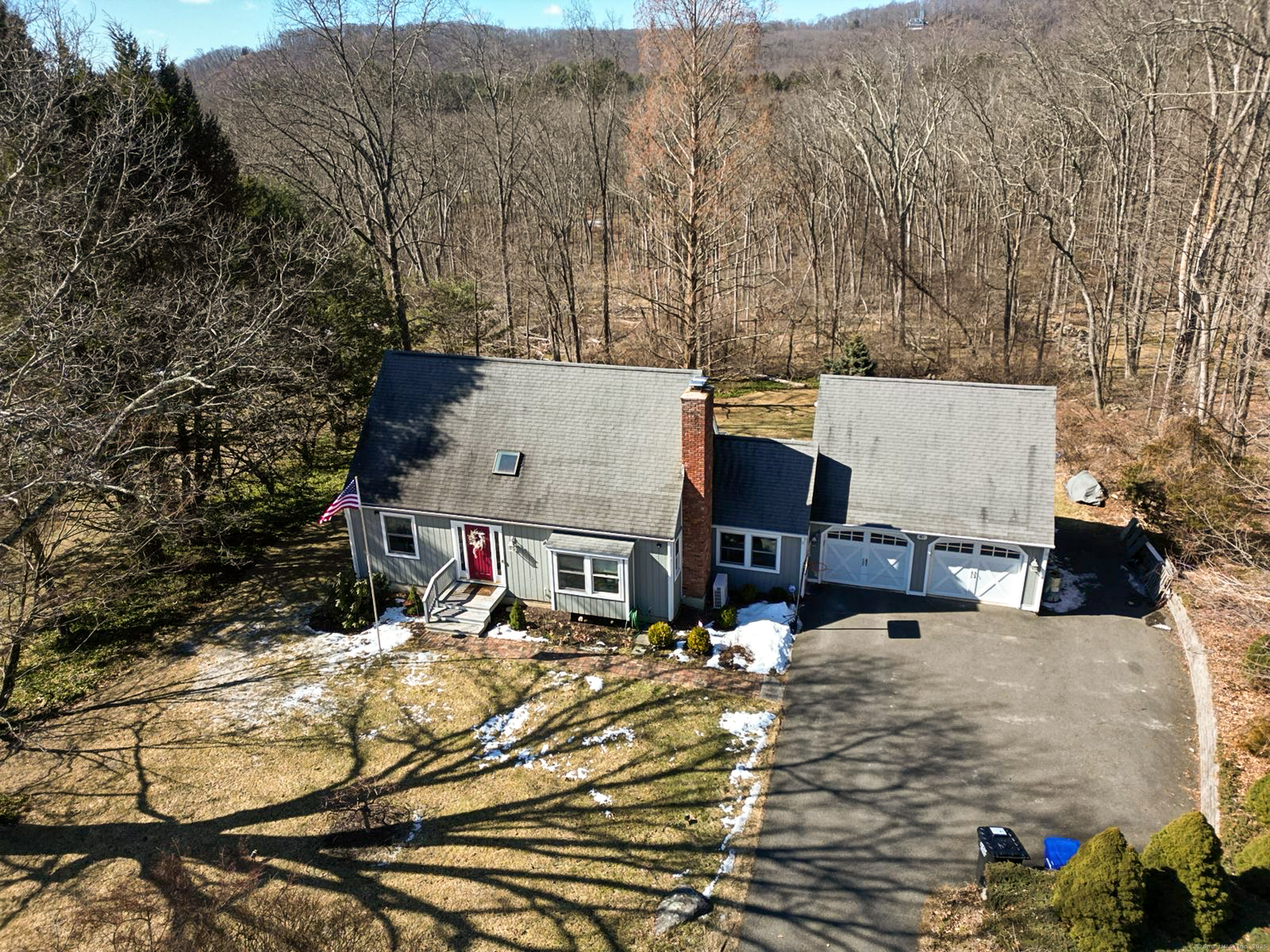 41 Meetinghouse Terrace, New Milford, Connecticut image 3
