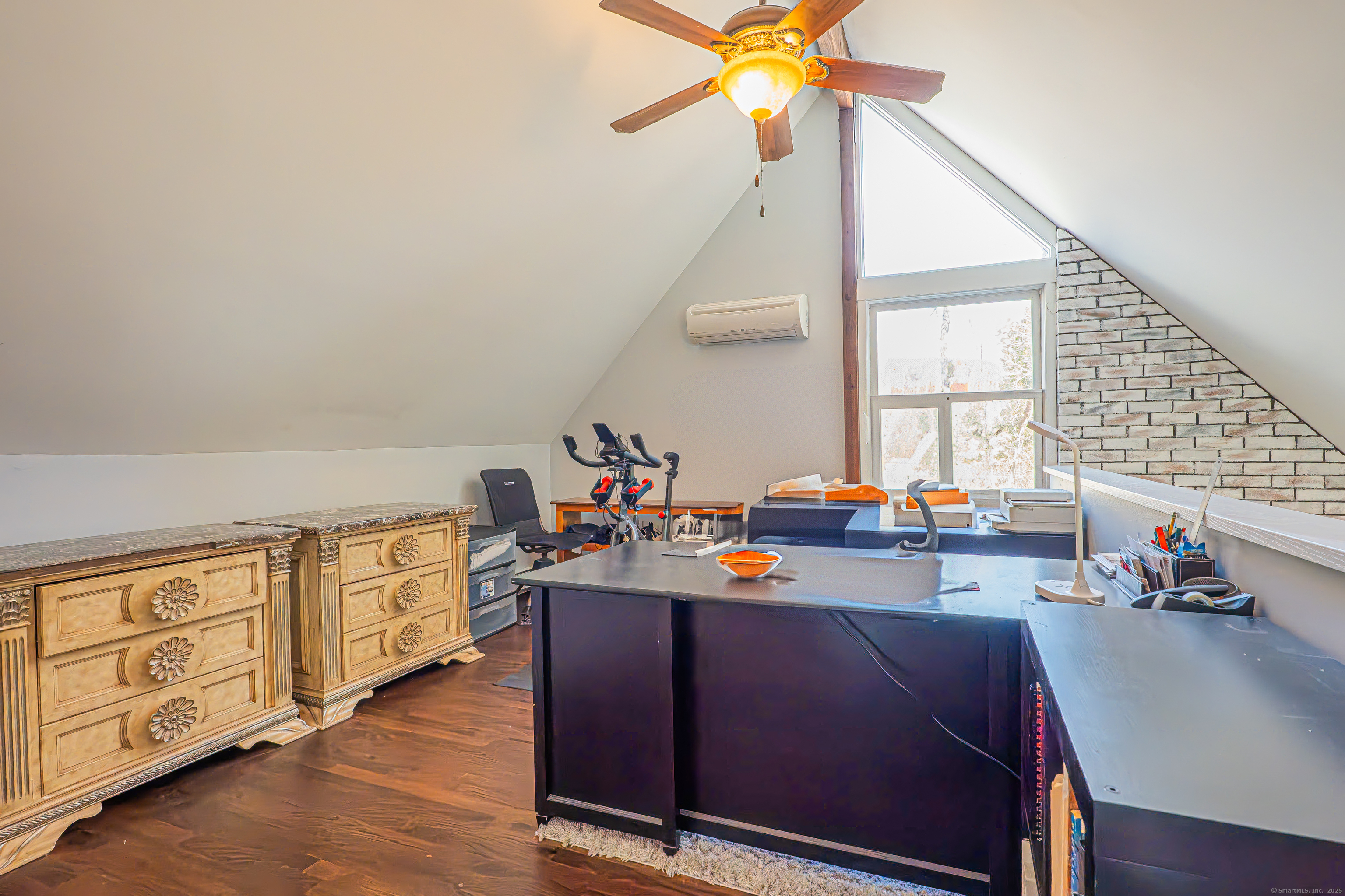 41 Meetinghouse Terrace, New Milford, Connecticut image 12